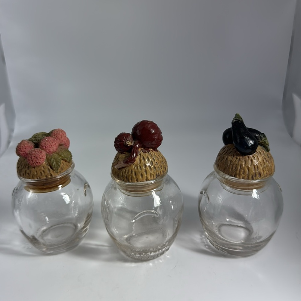 Shonfeld’s Glass Spice Jar Set (12) - Picture 5 of 12
